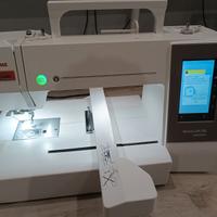 Macchina ricamatrice janome