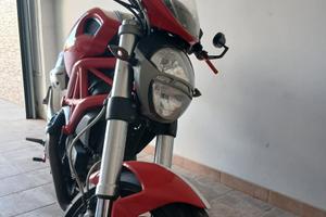 Ducati Monster 696 - 2011