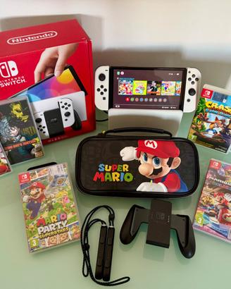 NINTENDO SWITCH OLED, 6 GIOCHI, CUSTODIA, BUNDLE