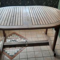 Tavolo in legno da esterno/giardino