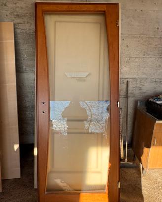 Porta  con vetro
