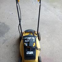 tagliaerba a batteria  e tagliabordi 