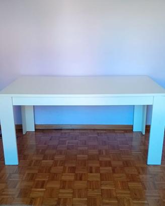 Tavolo bianco