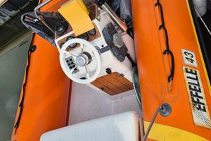  per cambio modello gommone metri  4 ,80 marc
