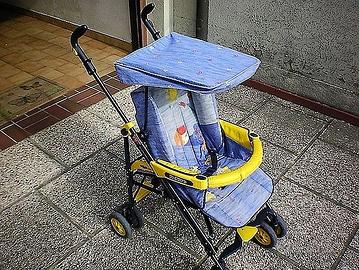 Attrezzature e prodotti vari usati per infanzia