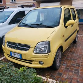opel agila 