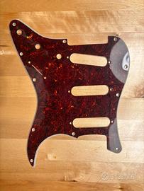 attipenna/Pickguard Fender Stratocaster SSS