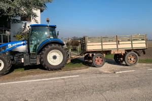 NEW HOLLAND T5.95DC SUPERSTEER M.R. + RIMORCHIO