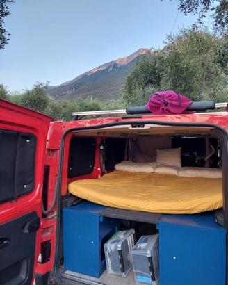 Camperizzazione Trafic e accessori RAPIDA
