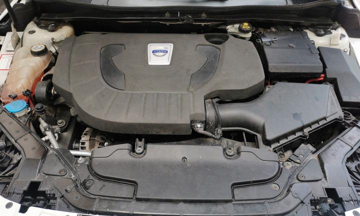 volvo v40 d3 anno 2015