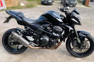 Kawasaki Z 750 -BLACK EDITION
