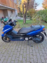 TMAX 500 