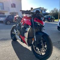 Ducati Streetfighter V4 - 2021