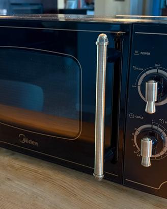 Microonde Midea Retrò Nero 700W - Pari al nuovo