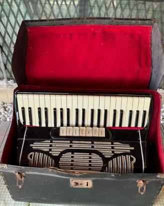 Fisarmonica Moreschi vintage con custodia original