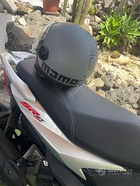 Aprilia sr gt 200