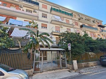 Via badia uditore pressi piazza 3vani+terrazzo