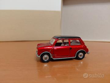 Dinky Toys Mini Minor  no Mebetoys Politoys Corgi 