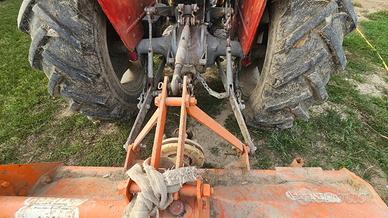 trattore agricolo 