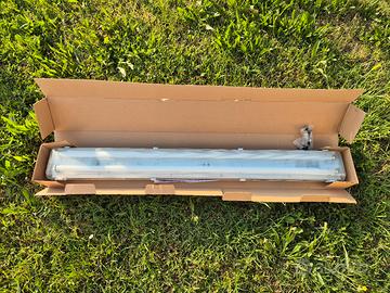 Lampade stagne Disano 959 t8 2x36w nuove/usate
