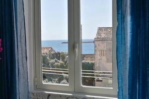 bilocale vista mare