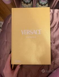 Versace libro arredo casa