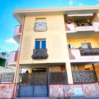 Quadrivano doppia esposizione posto auto