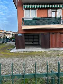 Garage sito in una palazzina privata