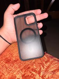 Cover con mage safe per iphone 13