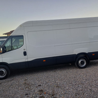 Iveco daily furgone lungo