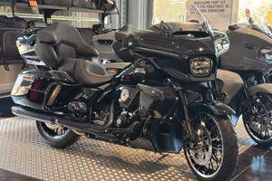 H-D STREET GLIDE LIMITED NEW MODEL