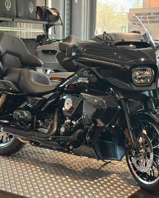 H-D STREET GLIDE LIMITED NEW MODEL