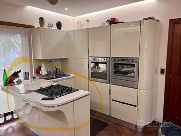 Penisola di cucina Scavolini - ben tenuta