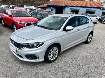 Fiat Tipo 1.3 Mjt 5P ALCANTARA-RADAR-NAVI