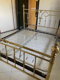 Letto in ottone