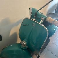 Vespa 50s perfetta in tutto