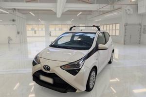 Toyota Aygo 1.0 VVT-i x-business