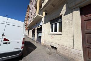 NEGOZIO A TORINO