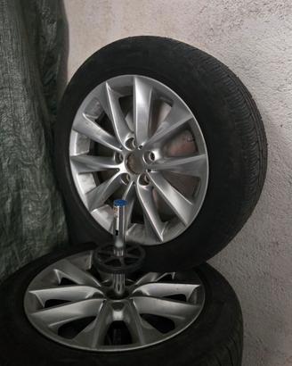 cerchi e gomme originali bmw. 