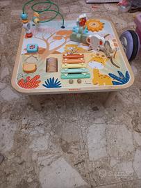 tavolo giochi per bambini