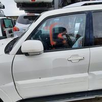 MITSUBISHI PAJERO 2010 - PORTA ANTERIORE SINISTRO