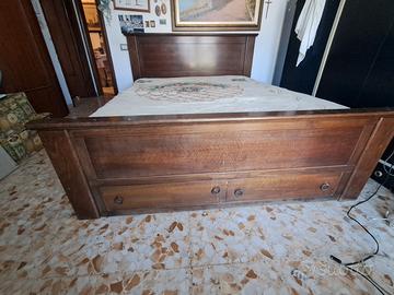 Letto matrimoniale in arte povera