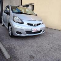 TOYOTA Aygo 1.0 12V VVT-i 5 porte Sol NEOPATENTA