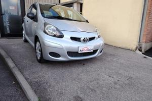 TOYOTA Aygo 1.0 12V VVT-i 5 porte Sol NEOPATENTA