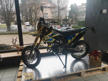 Suzuki Valenti Racing S01 50