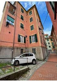 Immobile in asta di 86 m² con 2 locali a Genova