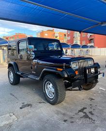 Jeep Wrangler YJ 2.5 Hard Top