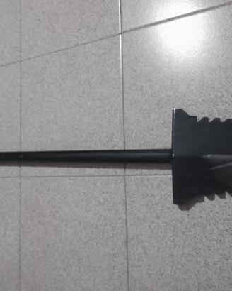 Pala da scavo metal detector