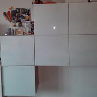 Mobili cubi sala/cucina sospesi