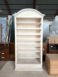 Elegante libreria/scaffale laccato a pennello